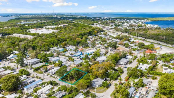 $305,000 | 19 Judy Place, Key Largo, FL 33037