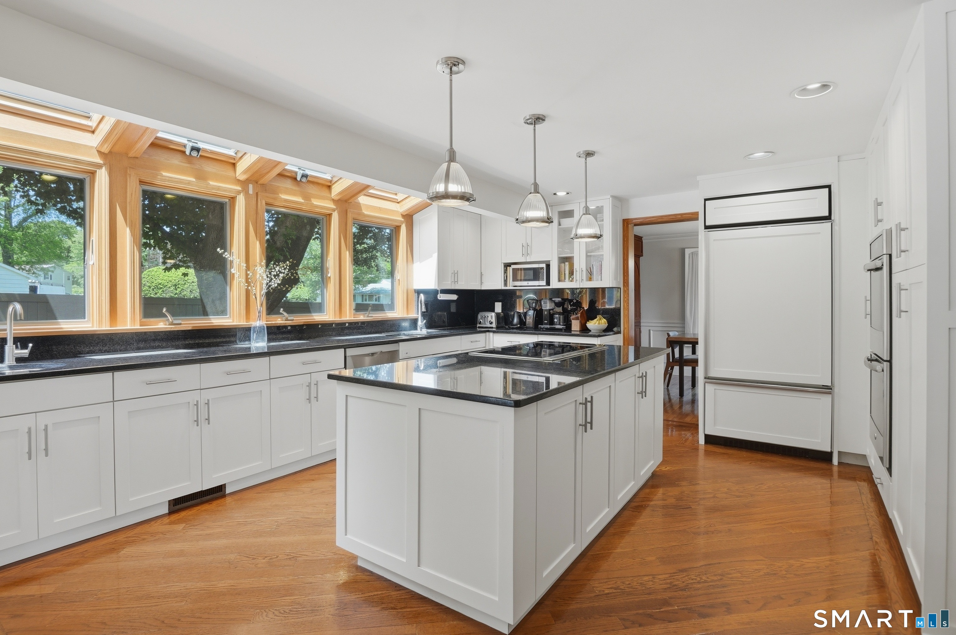 54 Still Hill Road Hamden, CT 06518 - Photo 2 of 40