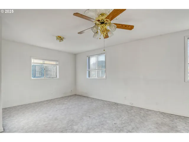 $249,000 | 261 Southwest 2nd Street, Pilot Rock, OR 97868