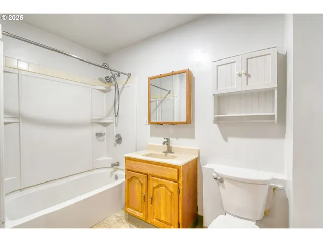 $249,000 | 261 Southwest 2nd Street, Pilot Rock, OR 97868