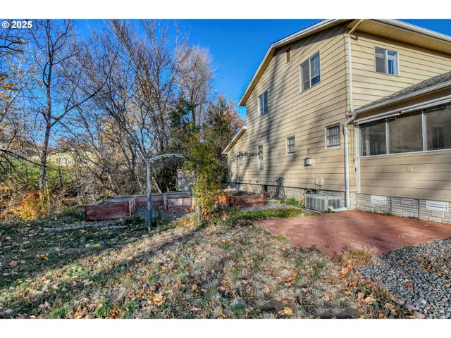 $249,000 | 261 Southwest 2nd Street, Pilot Rock, OR 97868