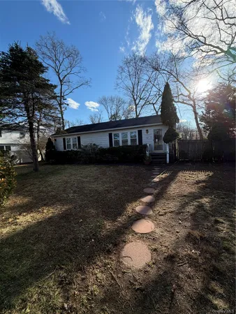 $399,000 | 60 Webb Avenue, Patchogue, NY 11772