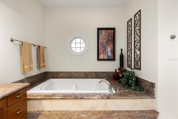 $2,400,000 | 6012 Shore Acres Drive, Bradenton, FL 34209