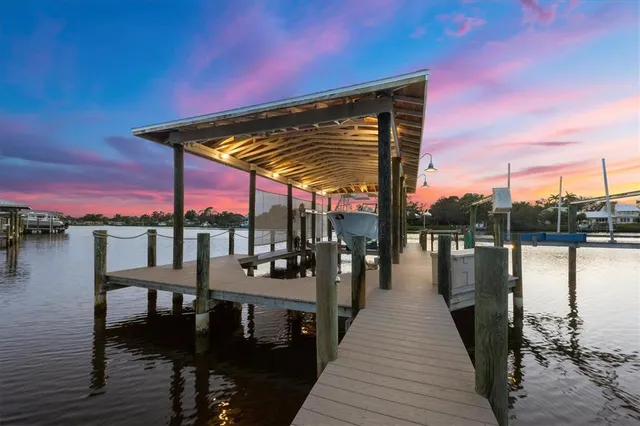 $2,850,000 | 6012 Shore Acres Drive, Bradenton, FL 34209