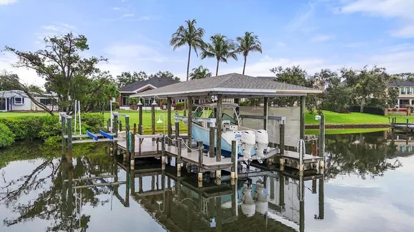 $2,400,000 | 6012 Shore Acres Drive, Bradenton, FL 34209