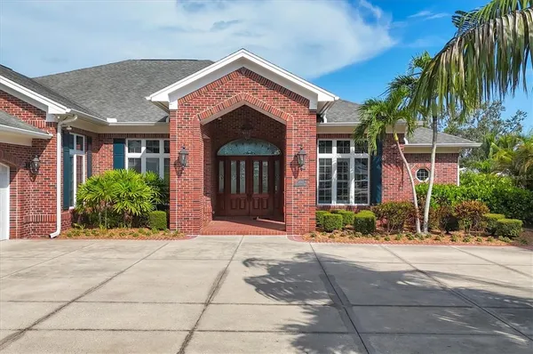 $2,400,000 | 6012 Shore Acres Drive, Bradenton, FL 34209