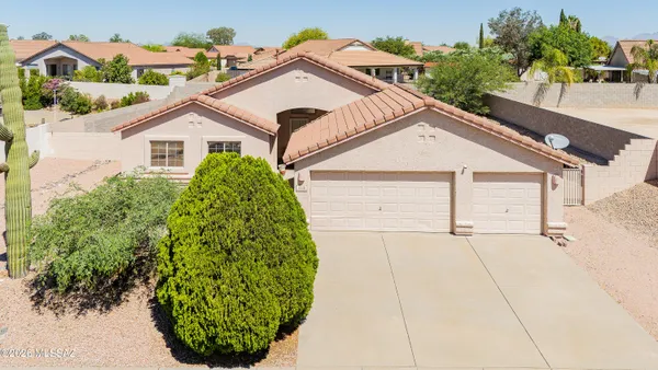$400,000 | 9003 East La Palma Drive, Tucson, AZ 85747