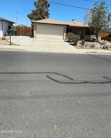 $1,800 | 740 West Church Avenue, Ridgecrest, CA 93555