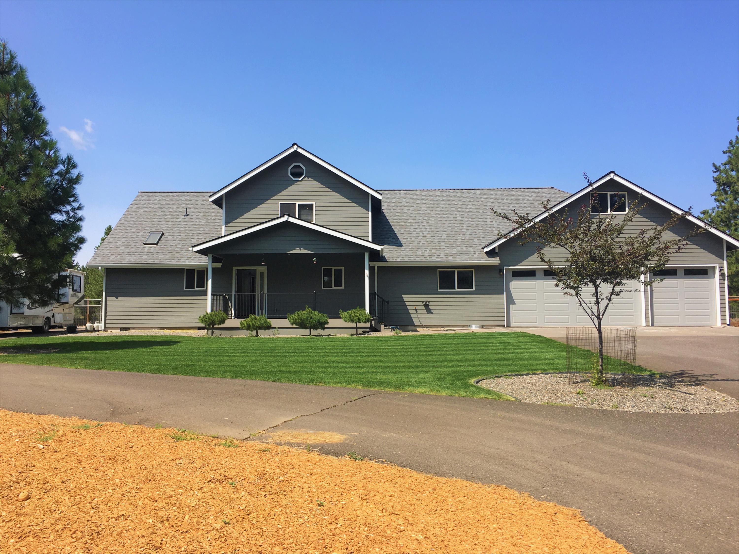 19166 Buck Canyon Road Bend, OR 97702 - Photo 3 of 63 The front of the home