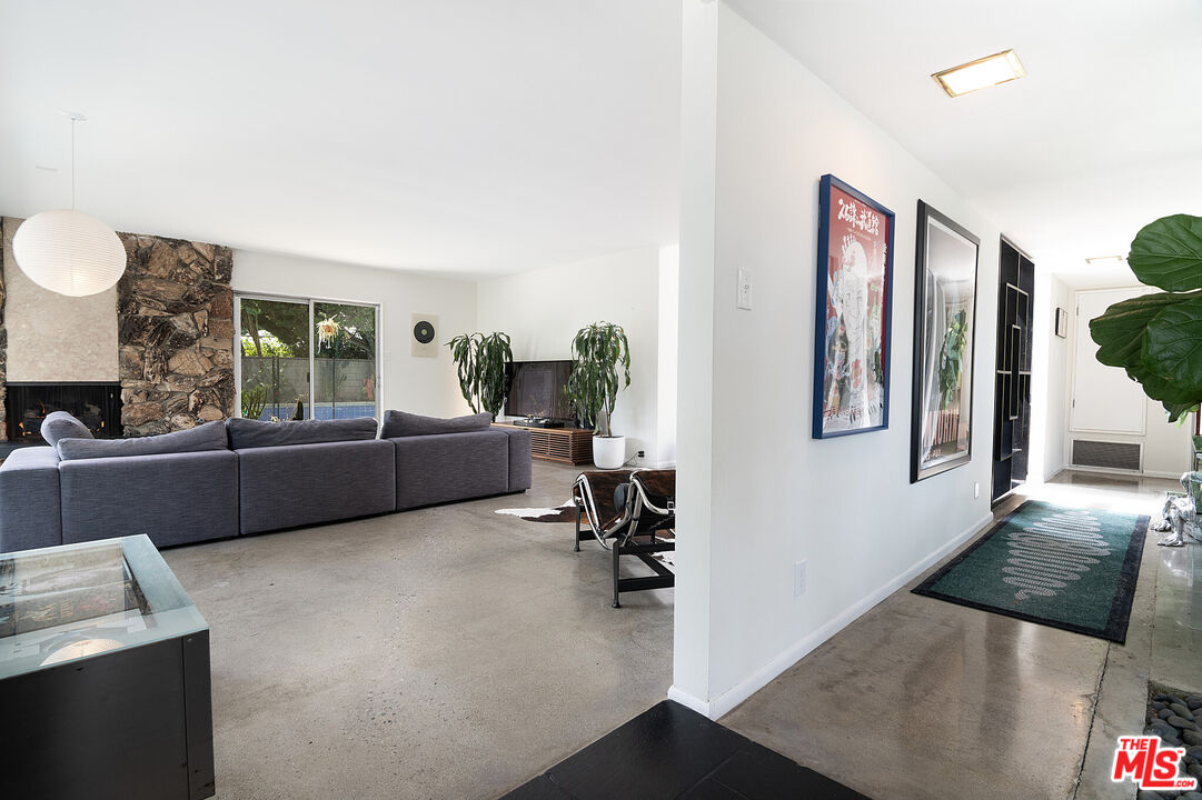 17600 Lemarsh Street Northridge, CA 91325 - Photo 12 of 62