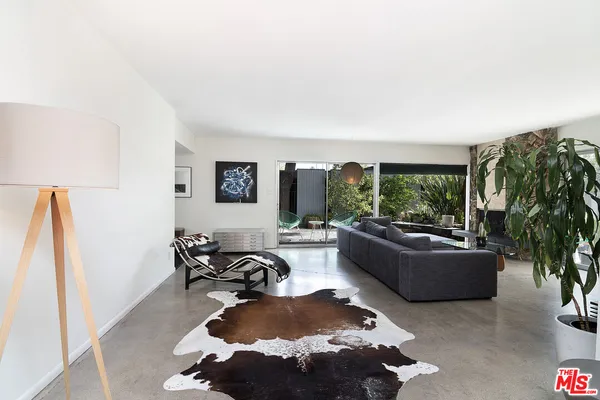 $1,698,000 | 17600 Lemarsh Street, Northridge, CA 91325