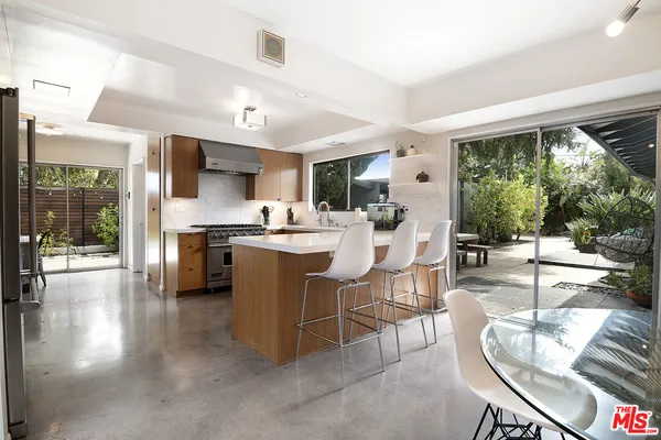 $1,698,000 | 17600 Lemarsh Street, Northridge, CA 91325