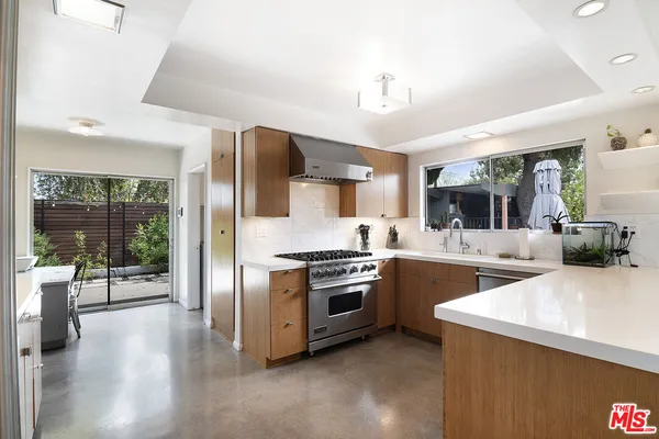 $1,698,000 | 17600 Lemarsh Street, Northridge, CA 91325