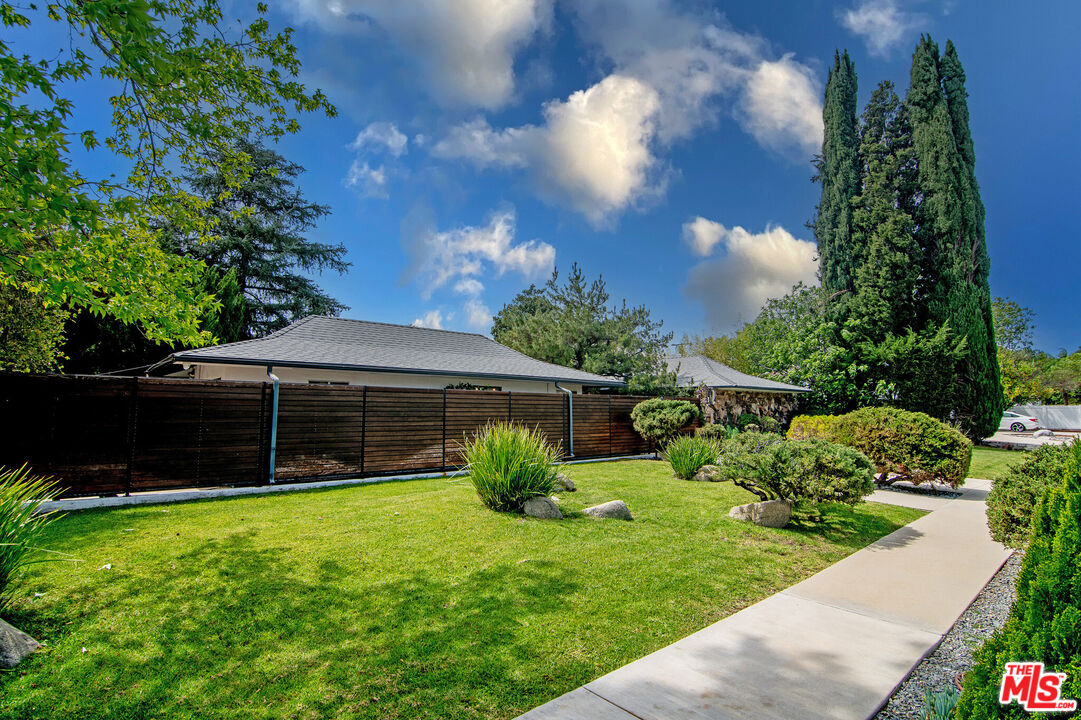 17600 Lemarsh Street Northridge, CA 91325 - Photo 3 of 62