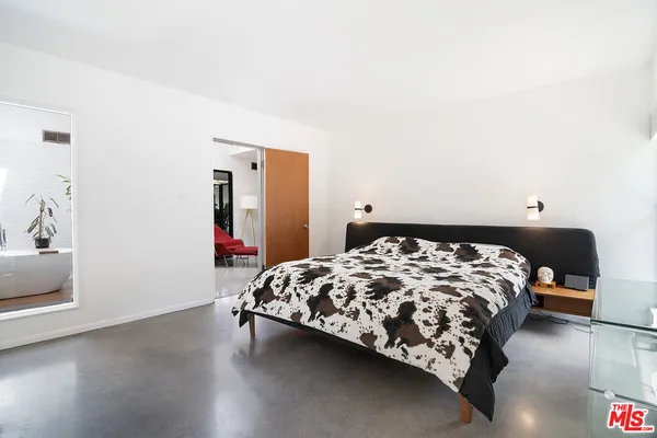 $1,698,000 | 17600 Lemarsh Street, Northridge, CA 91325