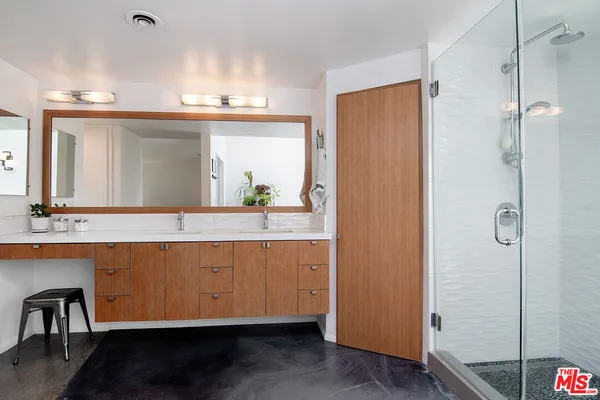 $1,698,000 | 17600 Lemarsh Street, Northridge, CA 91325