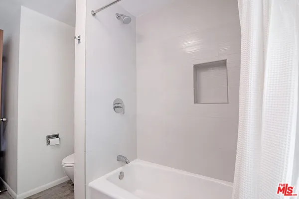 $1,698,000 | 17600 Lemarsh Street, Northridge, CA 91325