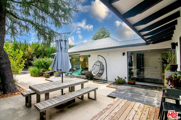 $1,698,000 | 17600 Lemarsh Street, Northridge, CA 91325