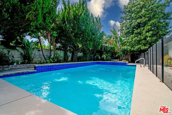 $1,698,000 | 17600 Lemarsh Street, Northridge, CA 91325