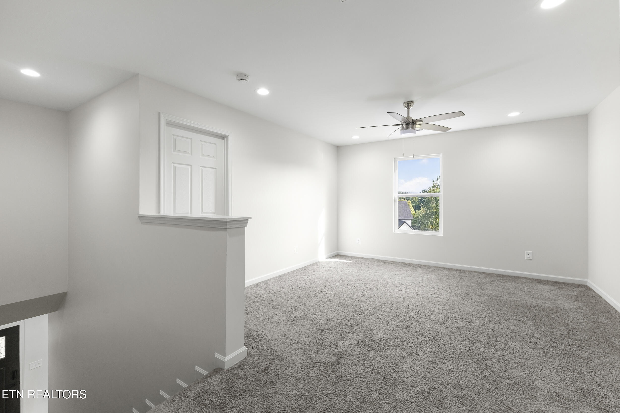 1007 Crown Ridge Ln, Powell, TN 37849 - Photo 24 of 37 28_img_8594