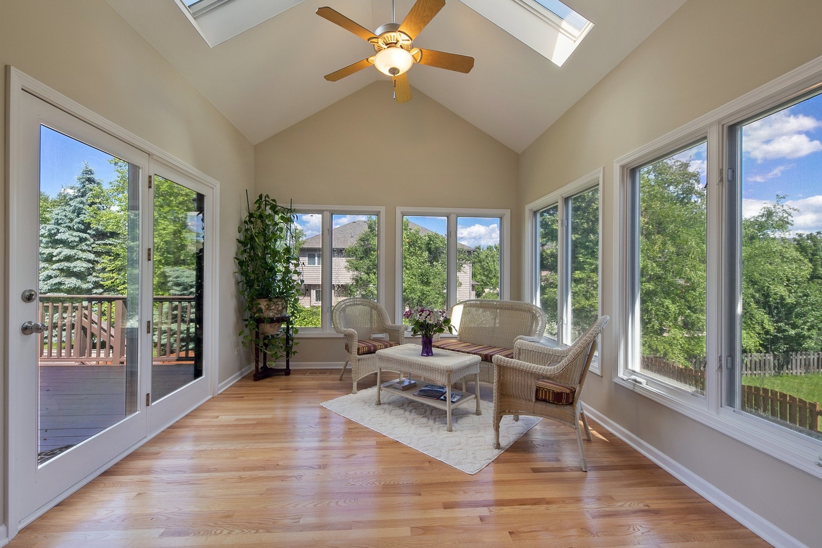 3939 Bluejay Lane Naperville, IL 60564 - Photo 9 of 38