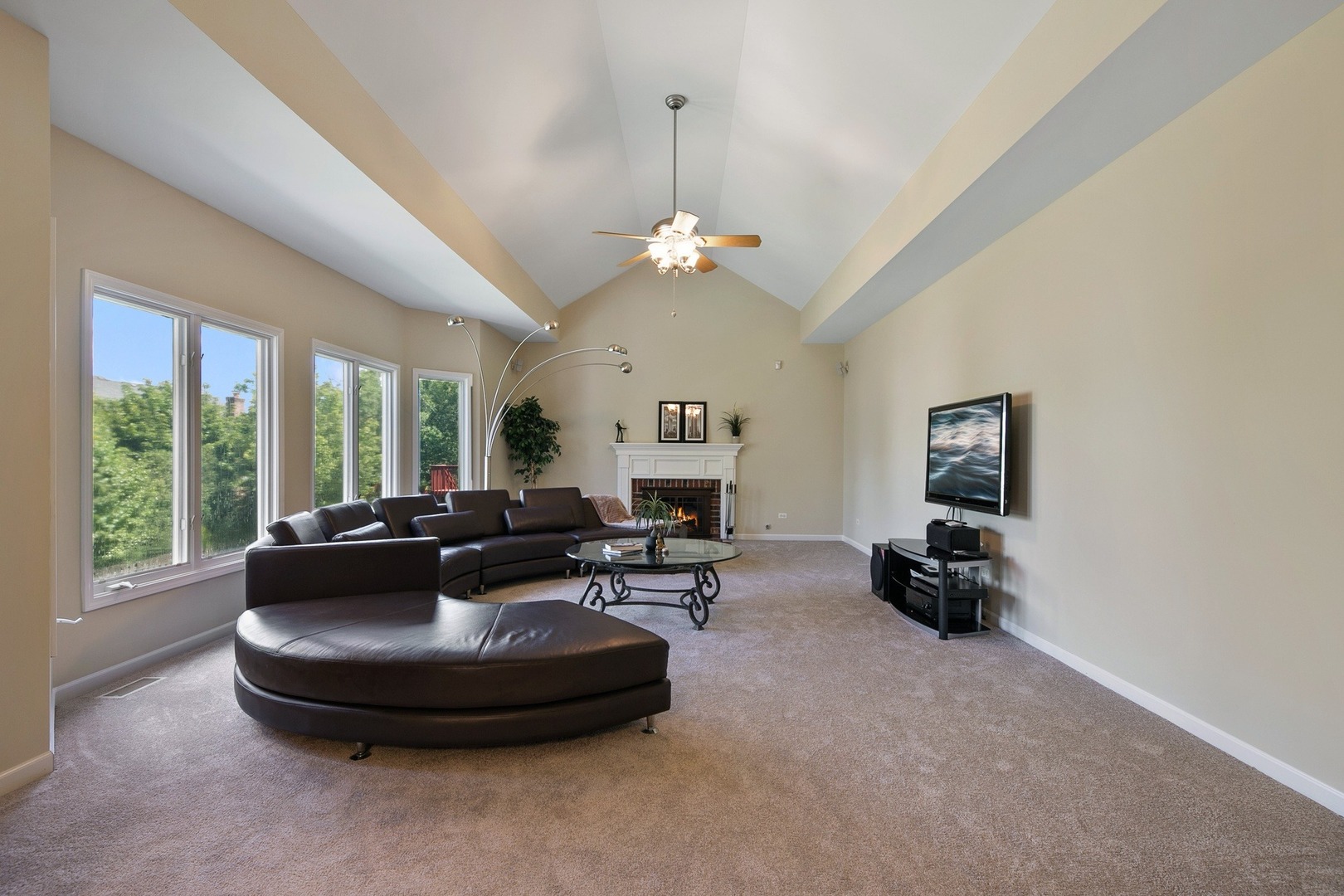 3939 Bluejay Lane Naperville, IL 60564 - Photo 10 of 38