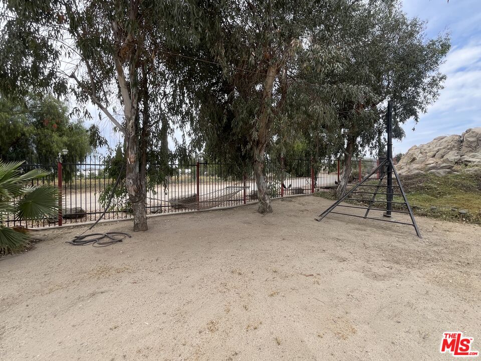 22240 Amelia Road Perris, CA 92570 - Photo 29 of 52