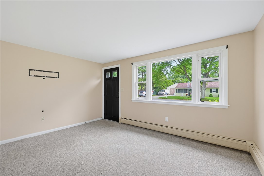 29 Rosedale Drive Bristol, RI 02809 - Photo 12 of 34