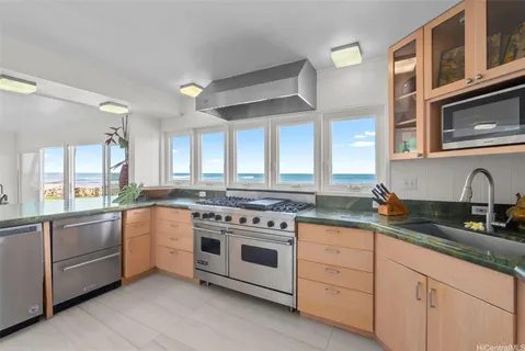 $2,780,000 | 87-829 Farrington Highway, Waianae, HI 96792