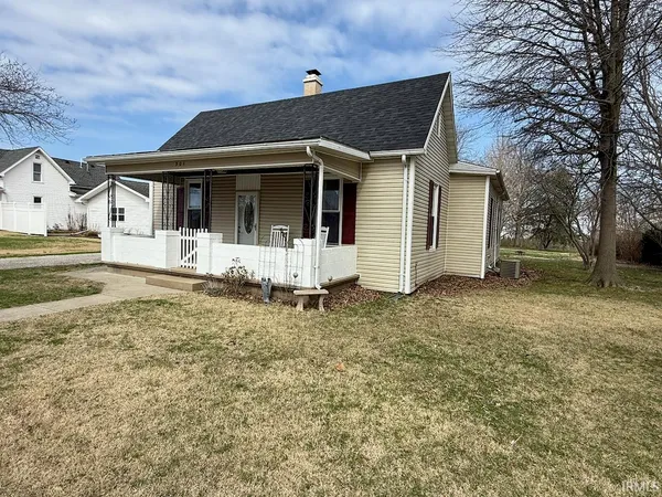 $245,000 | 201 East Gibson Street, Haubstadt, IN 47639