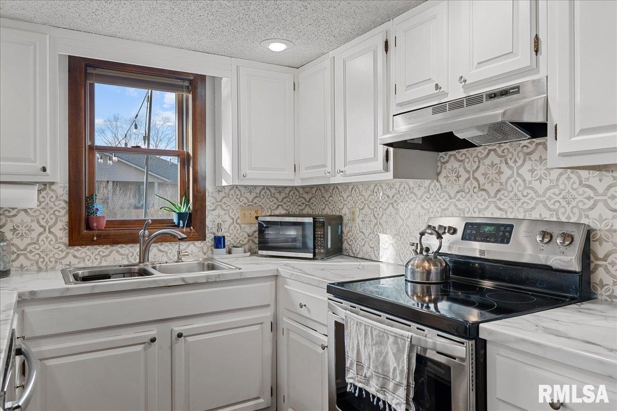 1219 7th Street Pawnee, IL 62558 - Photo 16 of 38