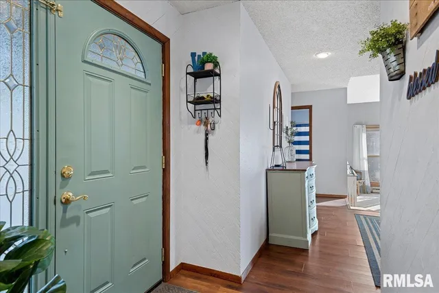 $199,900 | 1219 7th Street, Pawnee, IL 62558