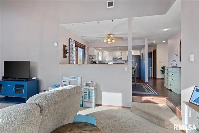 $199,900 | 1219 7th Street, Pawnee, IL 62558