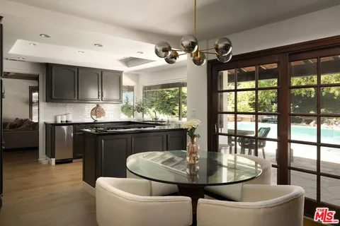 $2,100,000 | 4729 Hermano Drive, Tarzana, CA 91356