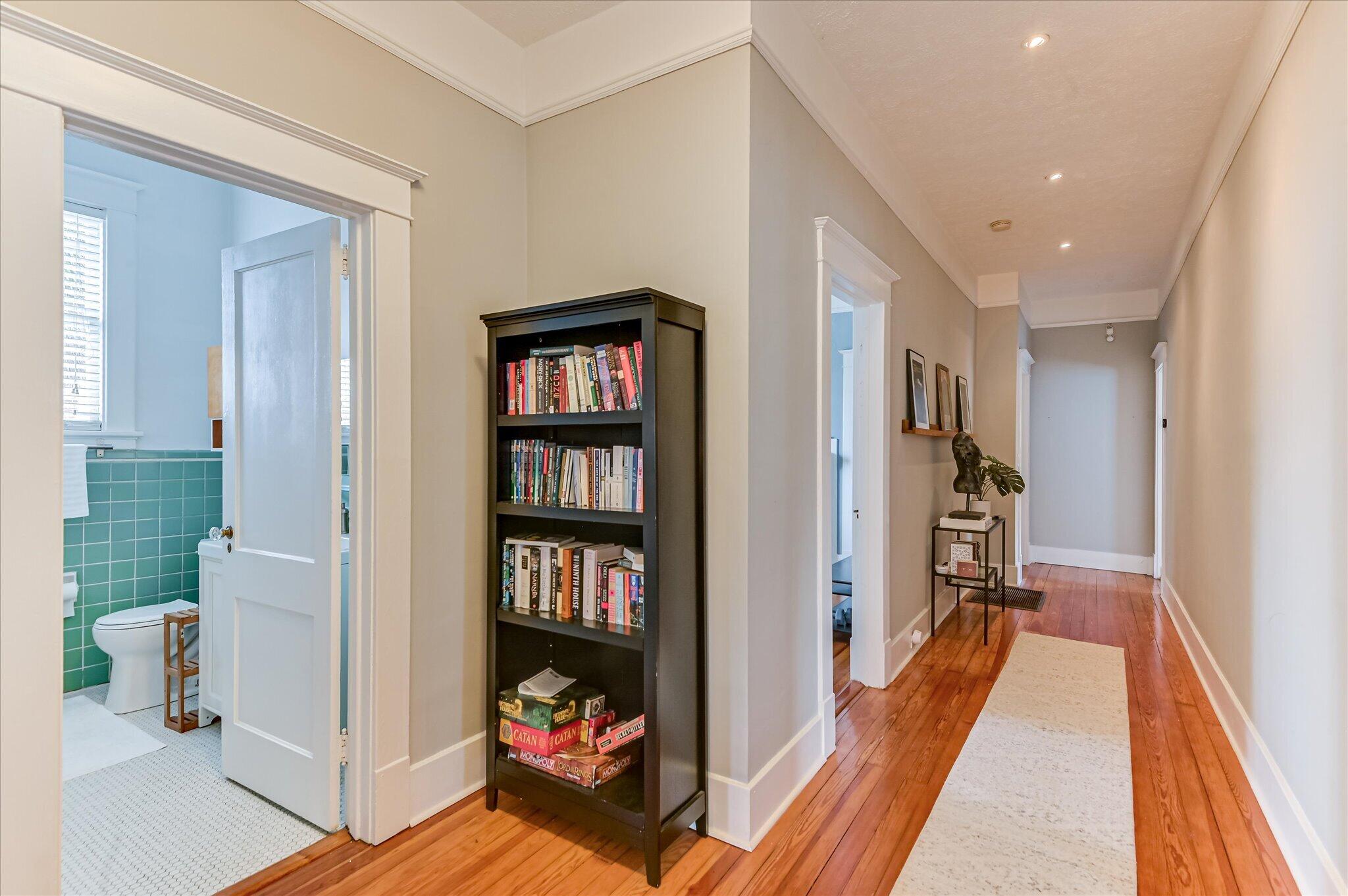 231 Greene Street Augusta, GA 30901 - Photo 21 of 31 Hallway