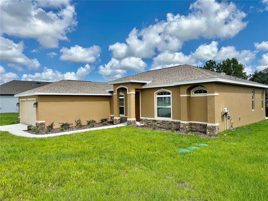 13075 House Finch Road Weeki Wachee, FL 34614 - Photo 5 of 69