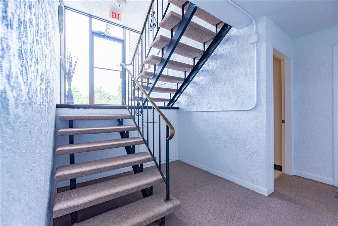 196 Old River Road, Unit 3B EAST Lincoln, RI 02865 - Photo 19 of 28
