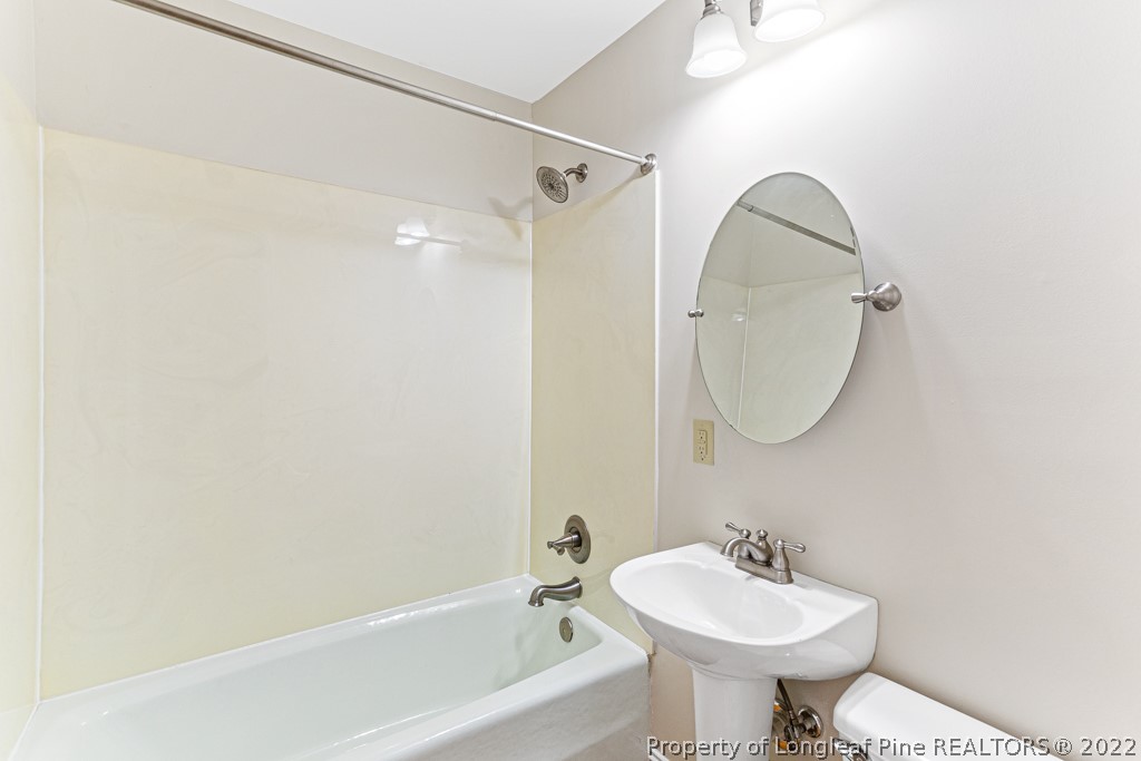 220 Valley Road Fayetteville, NC 28305 - Photo 27 of 38 Gallery Image 27