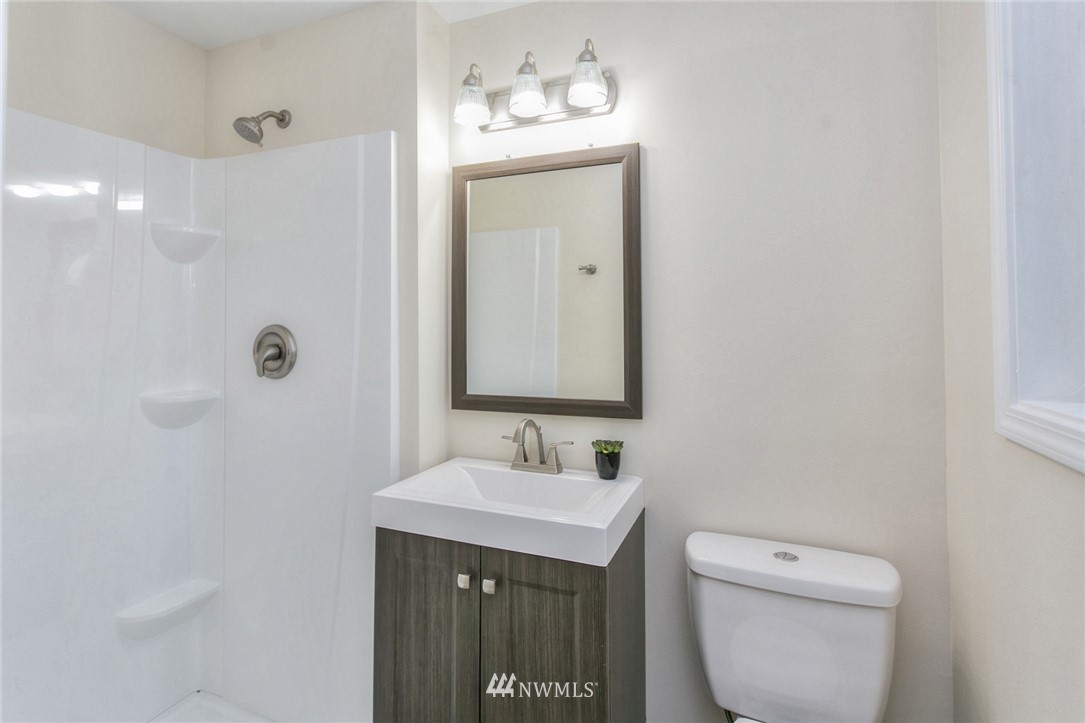5667 Mae Valley Road Northeast Moses Lake, WA 98837 - Photo 23 of 25 Gallery Image 23