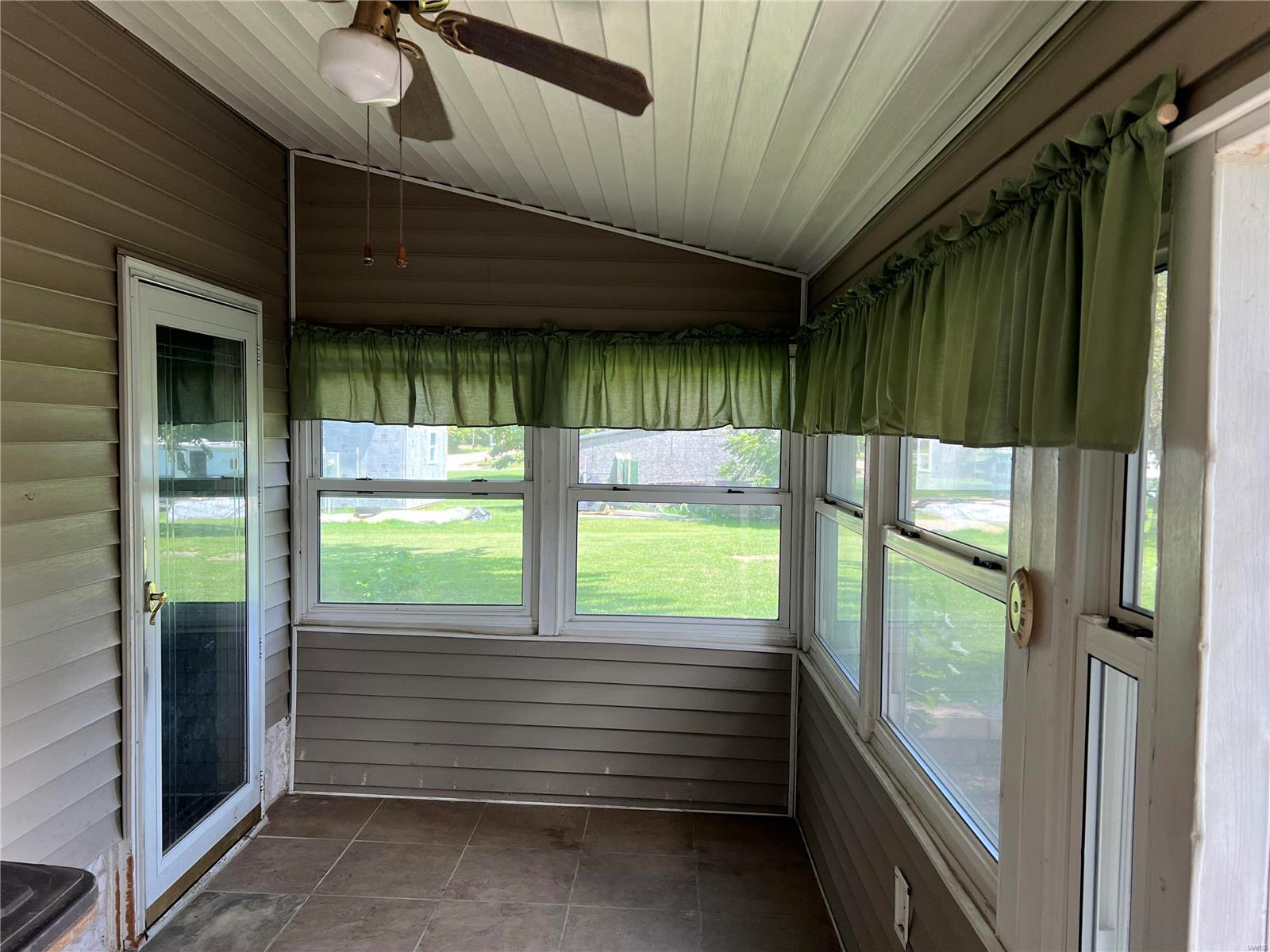 260 Dorsey Road Gillespie, IL 62033 - Photo 19 of 33 Gallery Image 19