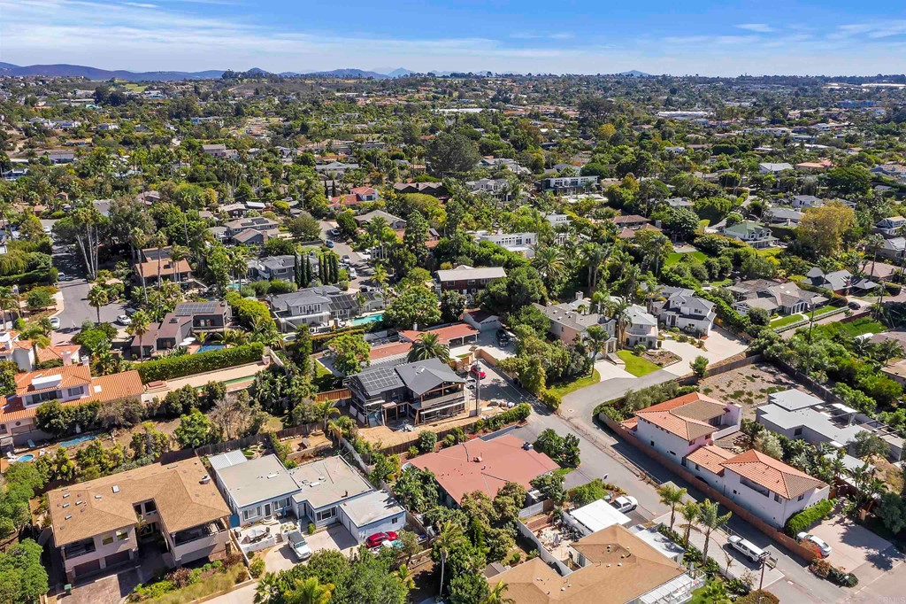 1387 Hygeia Avenue Encinitas, CA 92024 - Photo 39 of 45 an aerial view of a city