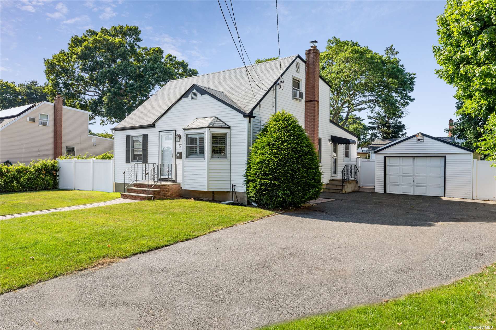 37 Alice Road West Islip, NY 11795 - Photo 1 of 1 Gallery Image 1