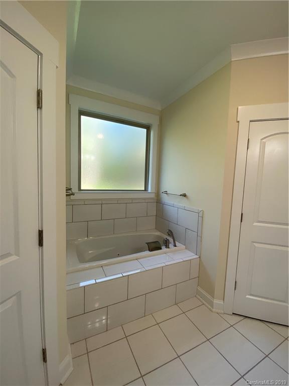 8832 Reedy Creek Road Charlotte, NC 28215 - Photo 15 of 30 Gallery Image 15