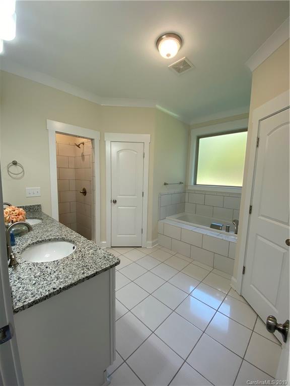 8832 Reedy Creek Road Charlotte, NC 28215 - Photo 18 of 30 Gallery Image 18