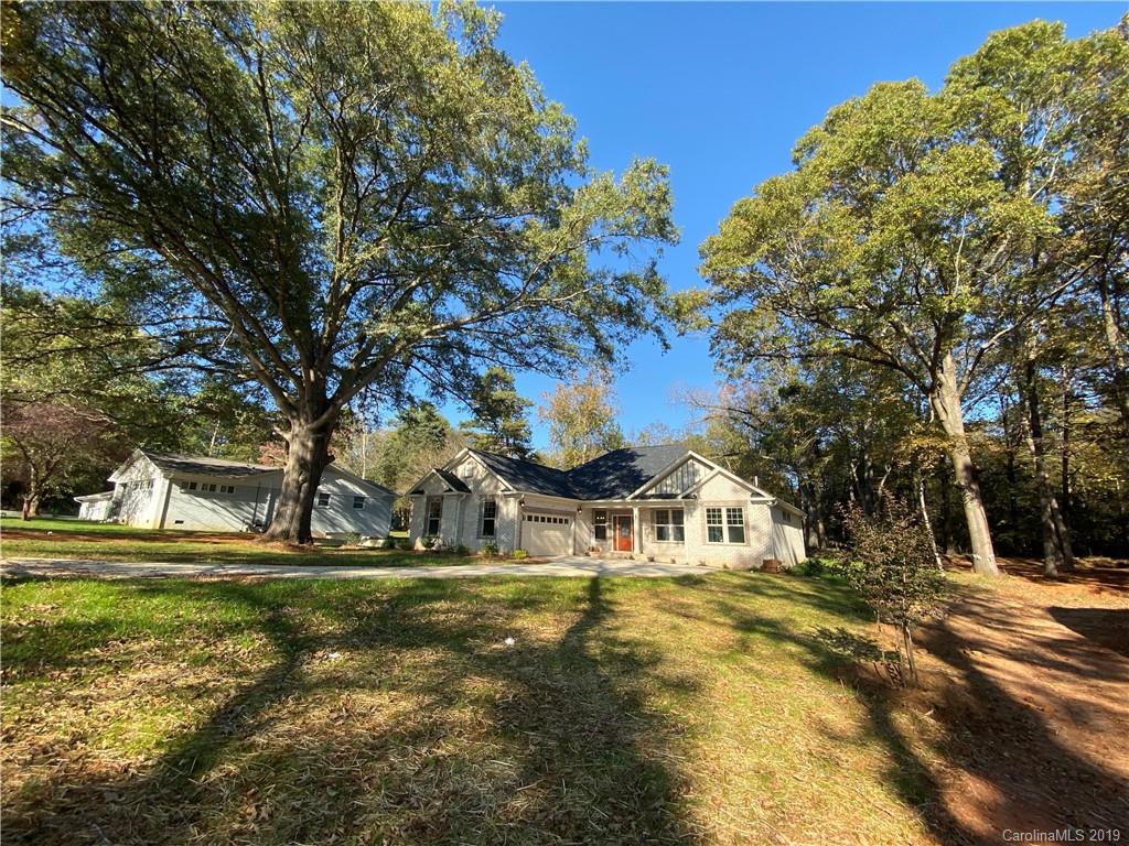 8832 Reedy Creek Road Charlotte, NC 28215 - Photo 3 of 30 Gallery Image 3
