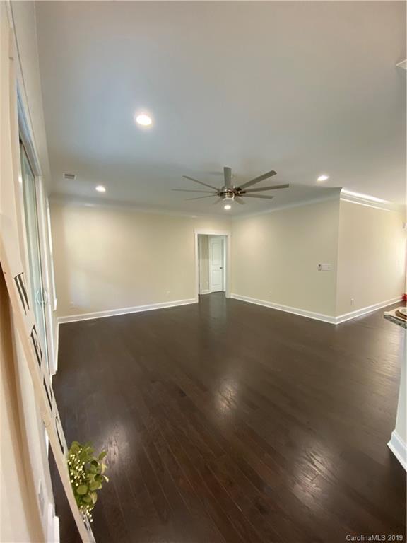 8832 Reedy Creek Road Charlotte, NC 28215 - Photo 8 of 30 Gallery Image 8