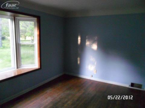 4416 North Center Road Flint, MI 48506 - Photo 6 of 13 20145128-5.JPG