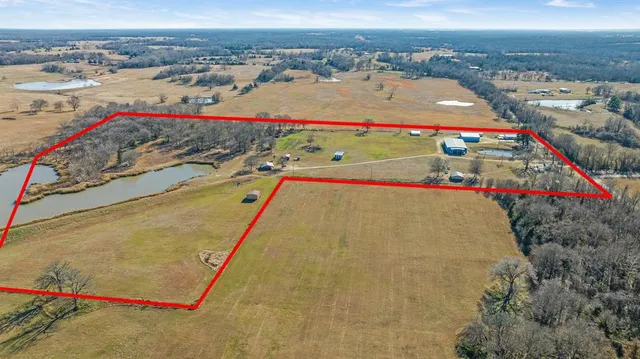 $1,250,000 | 4060 County Road 36220, Sumner, TX 75486