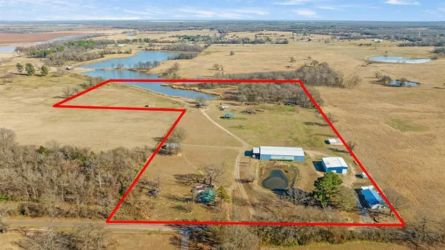$1,250,000 | 4060 County Road 36220, Sumner, TX 75486
