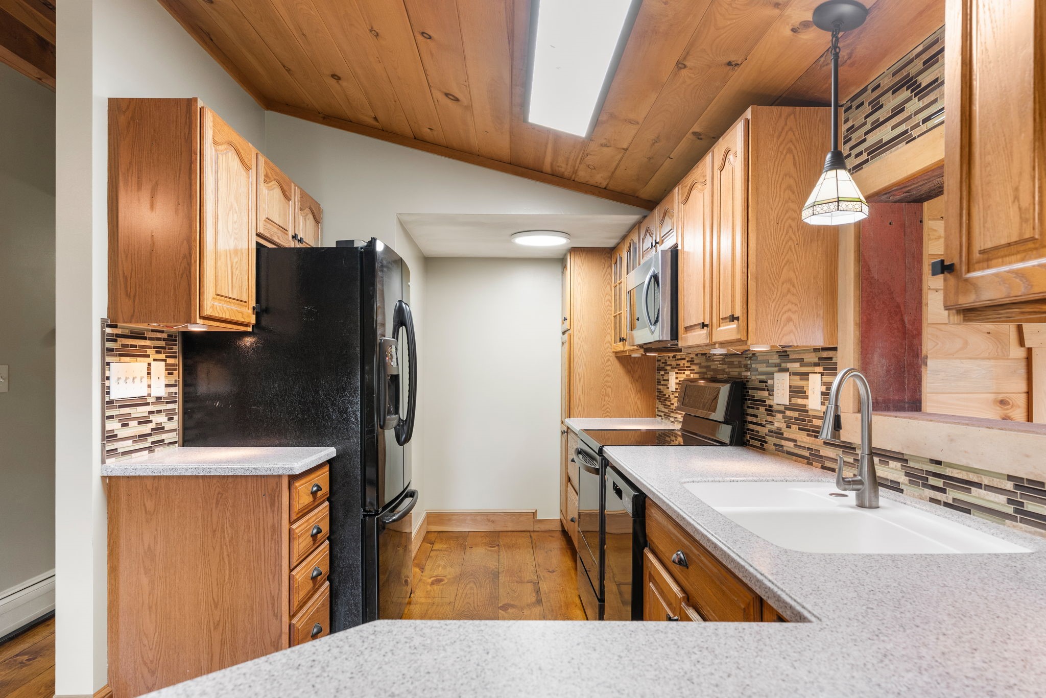 395 Hardy Road Johnson City, NY 13790 - Photo 8 of 41